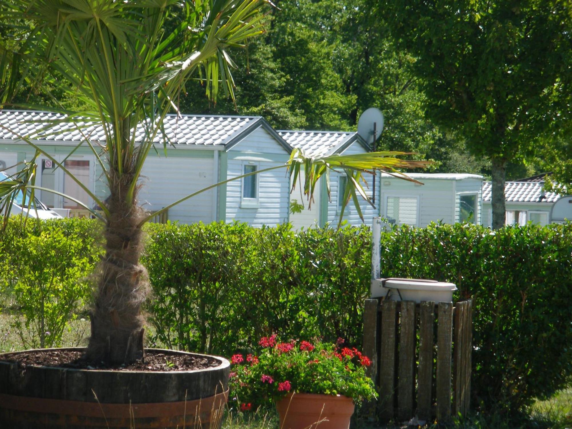 Camping du Pontis Verteillac Bagian luar foto