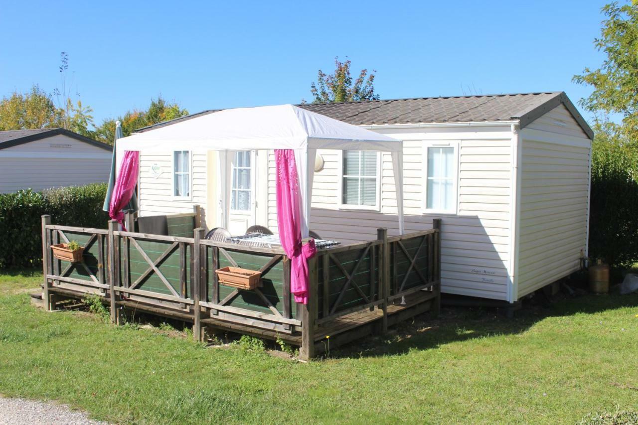Camping du Pontis Verteillac Bagian luar foto