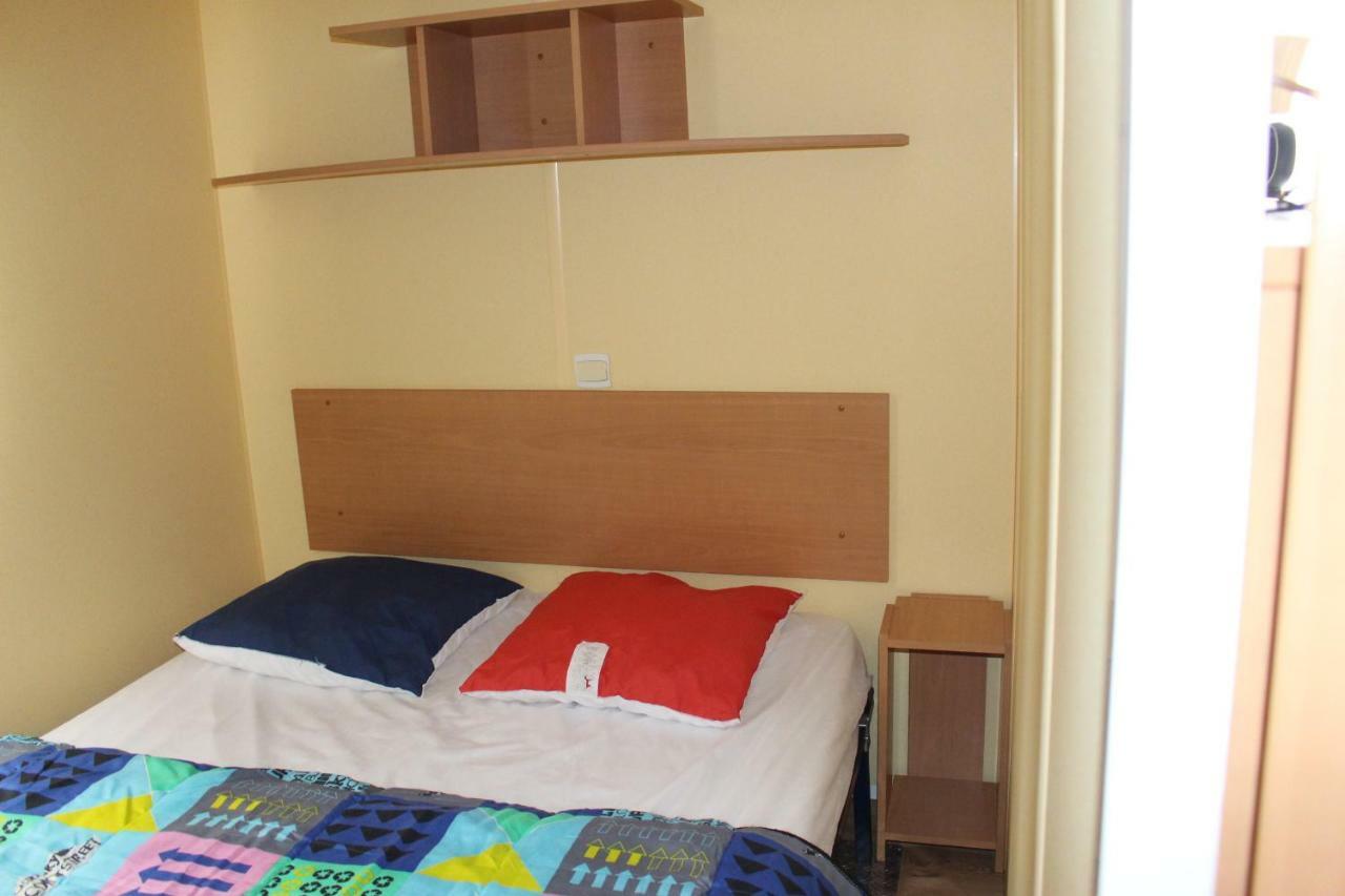 Camping du Pontis Verteillac Bagian luar foto