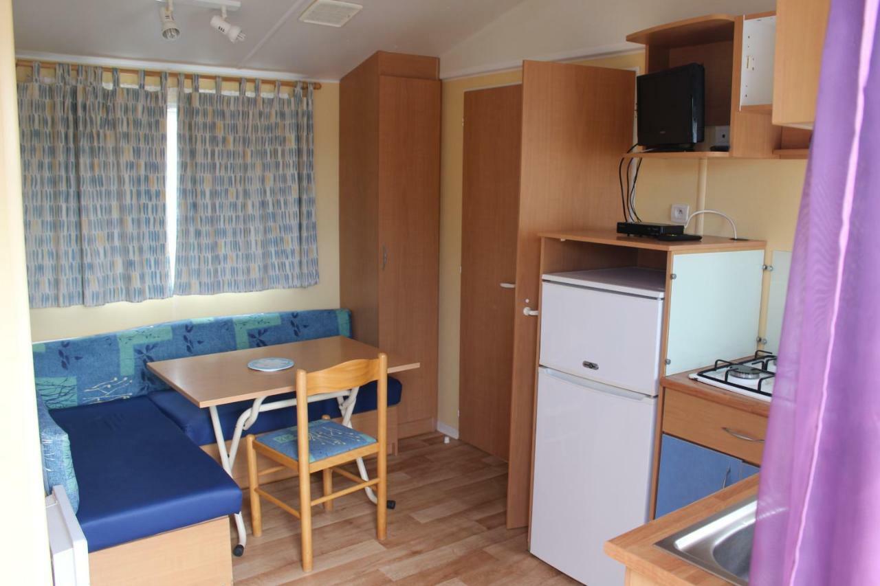 Camping du Pontis Verteillac Bagian luar foto