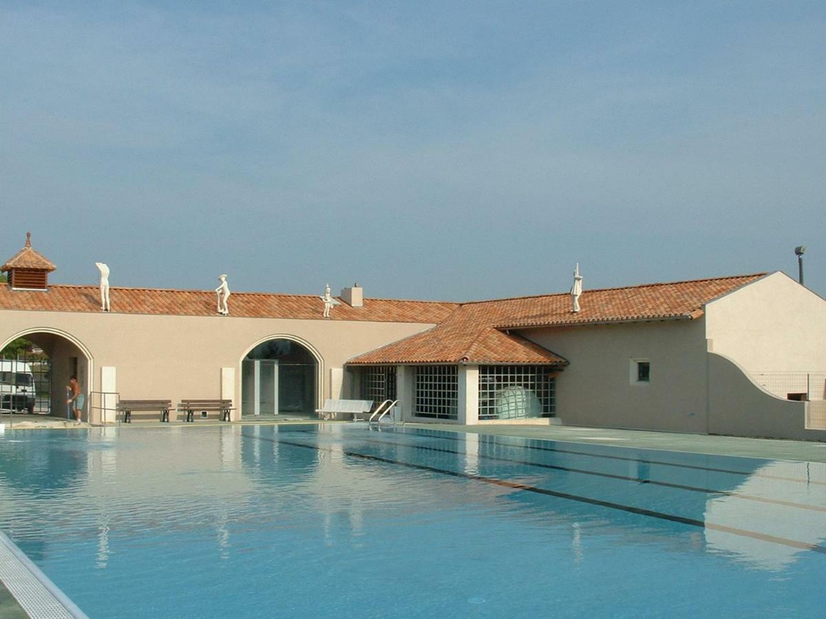 Camping du Pontis Verteillac Bagian luar foto