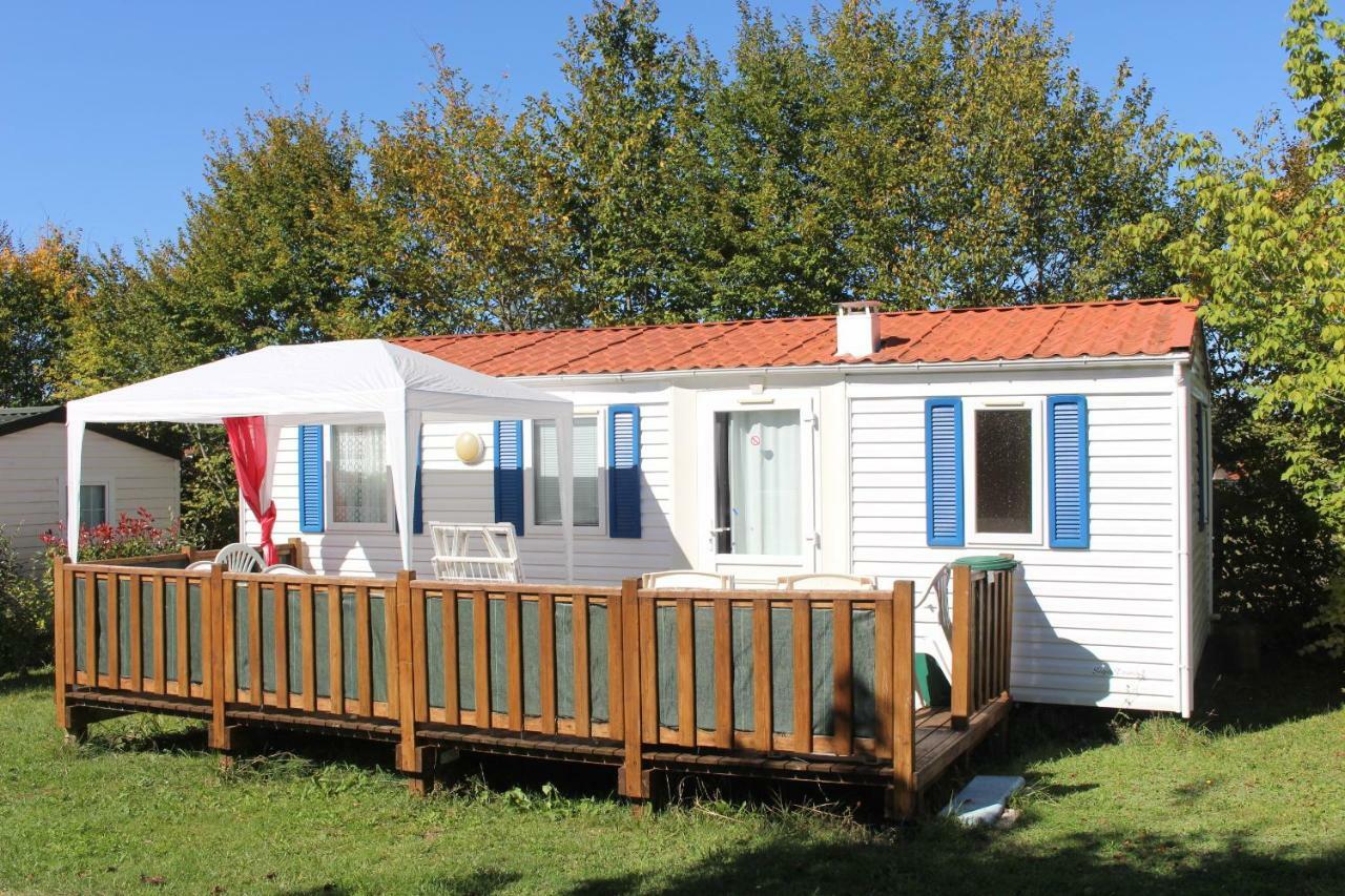 Camping du Pontis Verteillac Bagian luar foto